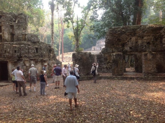  guida nella zona Maya 